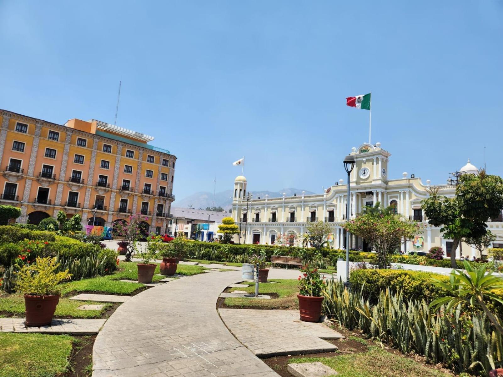 Hotel El Mexicano Tepic Centro Exterior foto